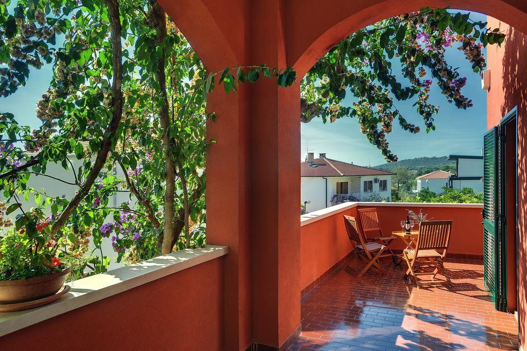 Villa Oria Pola Esterno foto