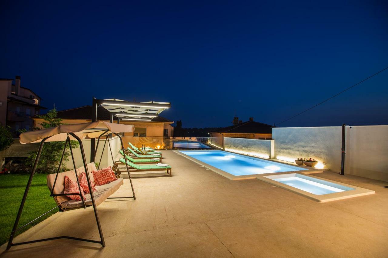 Villa Oria Pola Esterno foto