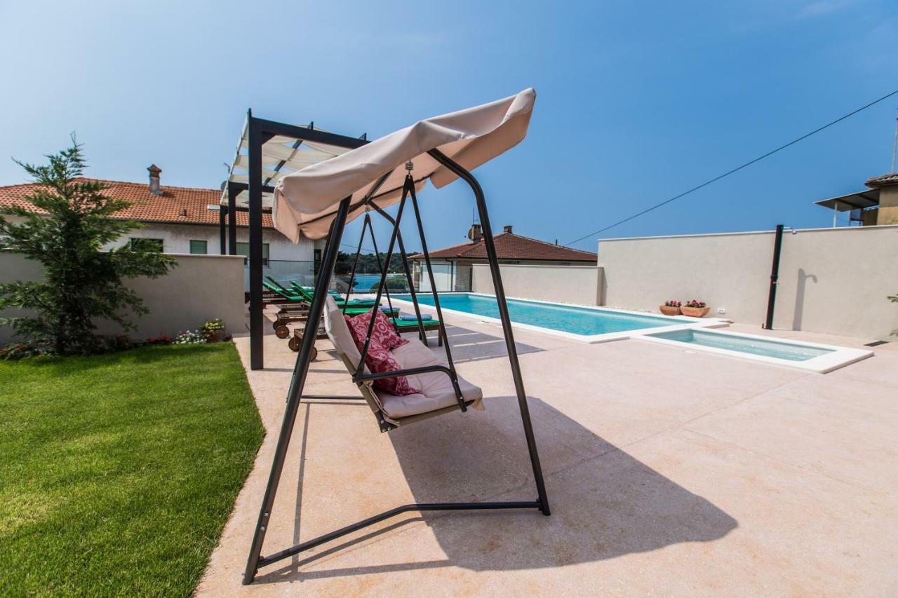 Villa Oria Pola Esterno foto